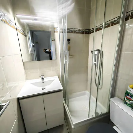 T2 En Pinede Avec Parking, Veranda Et Terrasse, A 900m De La Plage, Ideal Pour 4 Personnes - Fr-1-607-41